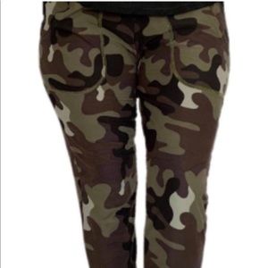 Lounge joggers Camo print
